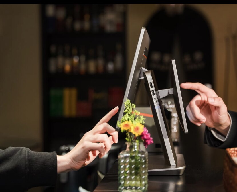 Desktop POS + 10" customer display